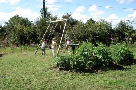 Espace Jeux � La Ferme de Leycuras